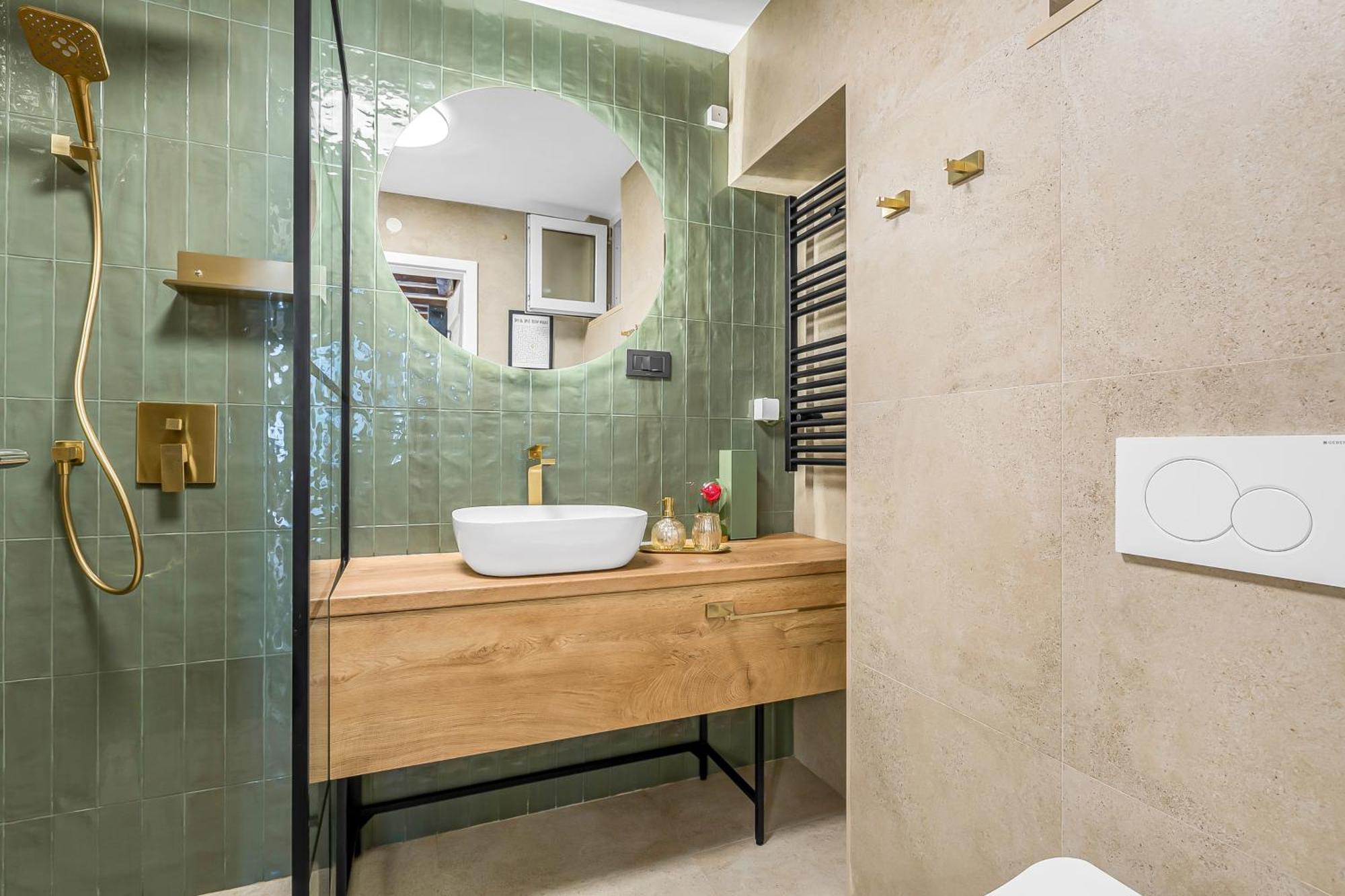 La Bestia Deluxe Studio Apartment Ровин Екстериор снимка